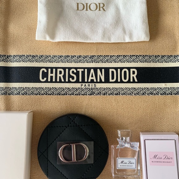 NEW Dior Bundle Dioriviera Drawstring Bag+Compact Mirror+Pouch+Miss Dior - Picture 15 of 16